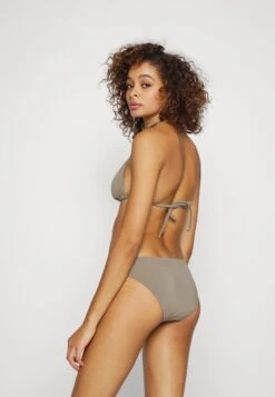 Bruno Banani Triangle Set - Bikini - Stone -Selecteer Dameswinkels 045f472a6ef24724a24e706526954544
