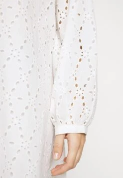 Minimum Pilma - Maxi-Jurk - White 17 Minimum Pilma - Maxi-Jurk - White -Selecteer Dameswinkels 08fa684e559040a480a9116f85a12bad