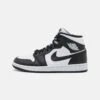 Wmns Air Jordan 1 Mid 365 - Sneakers Hoog - White/Black -Selecteer Dameswinkels 0bcaa7bb03af437796a07f3fa7d9b2b1
