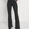 Lee Breese - Flared Jeans - Washed Black -Selecteer Dameswinkels 0c0d20b80ccf41ad859f1db99540b383