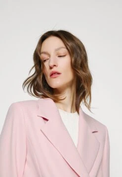 MARC CAIN Blazer - Soft Powder Pink 13 MARC CAIN Blazer - Soft Powder Pink -Selecteer Dameswinkels 1372a02d59b8422091759f79ecf97753