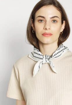 Top Skirt Set - Kokerrok - 003 - Off-White -Selecteer Dameswinkels 17d77307363e48c6bd680b42cdfb7bf7