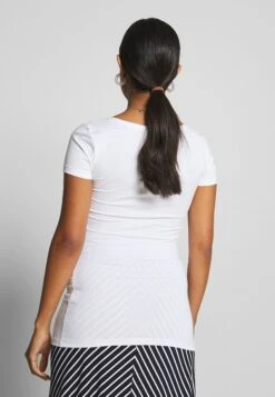 3Er Pack - T-Shirt Basic - White/Black/Dark Grey 13 3Er Pack - T-Shirt Basic - White/Black/Dark Grey -Selecteer Dameswinkels 189a94f3e604489ab2d2ffe7a4d77100