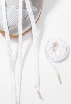 Skechers Sneakers Laag - Light Grey 17 Skechers Sneakers Laag - Light Grey -Selecteer Dameswinkels 1c2a6eb659094c6c9761f38fac2292ab