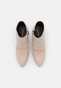 Anna Field Korte Laarzen - Beige -Selecteer Dameswinkels 24d56426afbf4c7aab266a44ce48f8cc