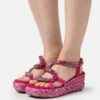 Alma En Pena Sandalen Met Sleehak - Fuxia -Selecteer Dameswinkels 2707cedf0f5b4703bd6a2b1401c44f45