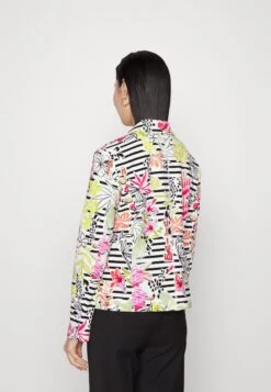 MARC CAIN Blazer - Light Limeade 9 MARC CAIN Blazer - Light Limeade -Selecteer Dameswinkels 337589d2fd444a02a89c7570d883770d