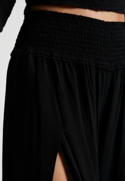 Seafolly Beach Basics Shirred Waist Wrap Pant - Strandaccessoire - Black 11 Seafolly Beach Basics Shirred Waist Wrap Pant - Strandaccessoire - Black -Selecteer Dameswinkels 417cfe5049a84c6f9d3621c4c69707b6