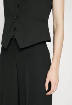 MAX & Co. Nantes - Broek - Black 11 MAX & Co. Nantes - Broek - Black -Selecteer Dameswinkels 4201f50cc3ed4477be488aee7c8bd498