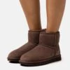 Ugg Classic Mini - Korte Laarzen - Burnt Cedar -Selecteer Dameswinkels 4349a1a510f444f49be256228a69fb77