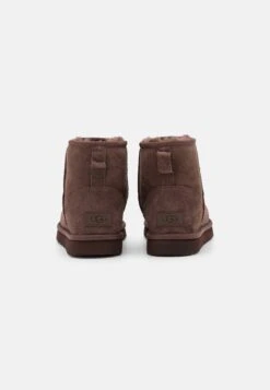 Ugg Classic Mini - Korte Laarzen - Burnt Cedar 11 Ugg Classic Mini - Korte Laarzen - Burnt Cedar -Selecteer Dameswinkels 4565b1d41d8540be8b4ba9c495309c96