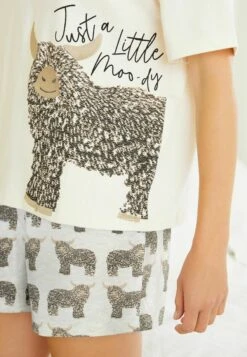 Next Hamish The Highland Cow Short Set Standard - Pyjama - Ecru 11 Next Hamish The Highland Cow Short Set Standard - Pyjama - Ecru -Selecteer Dameswinkels 4ee1a2019ae84b0d901a10a49fb5f641