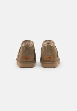 Ugg Korte Laarzen - Marrone -Selecteer Dameswinkels 55d033a2145a4c5d840dfd15f0ca981f