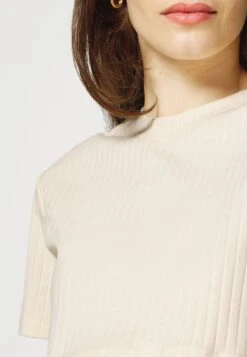 Top Skirt Set - Kokerrok - 003 - Off-White -Selecteer Dameswinkels 6895ea84cced4e55982e65db4effa2d7