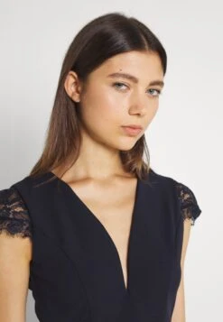 Wal G Sammy Maxi Dress - Jerseyjurk - Navy Blue -Selecteer Dameswinkels 7bc2a4050184495aa043b9ccc819a7a5