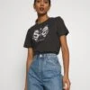 Even&Odd Hattie Mirrored Dragons Tee - T-Shirt Print - 801 - Anthracite -Selecteer Dameswinkels 84adf9f2e6704871a4de83595ee1e3ff