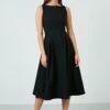 LELA Crew Neck Pleated Midi - Cocktailjurk - Black -Selecteer Dameswinkels 88fadde8c5574f7196cae8e6da58af31