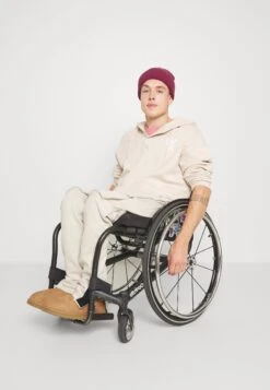 YOURTURN Unisex - Sweater - Beige -Selecteer Dameswinkels 97f45a50f78b459ca857074e0f5a65aa