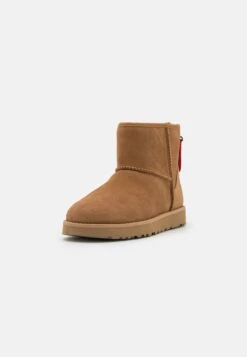 Ugg Classic Mini Logo Zip - Korte Laarzen - Chestnut 10 Ugg Classic Mini Logo Zip - Korte Laarzen - Chestnut -Selecteer Dameswinkels 98e1ec91b2ac4e0d837fdb5762150015
