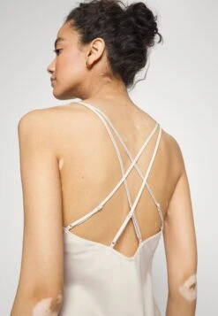 Anna Field Bridal Nightie / 003 - Off-White - Nachtjapon - 003 - Off-White -Selecteer Dameswinkels 9c3870beb15a4e44a97686ec673230cd