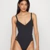 Seafolly Collective Gathered Strap One Piece - Badpak - Black -Selecteer Dameswinkels a2c7ea0e05094b209c1ac5d57a90370a