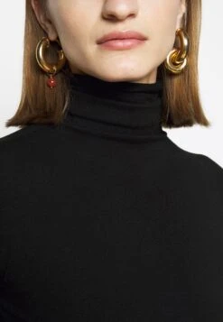 MAX & Co. Manama - Trui - Black 14 MAX & Co. Manama - Trui - Black -Selecteer Dameswinkels a7293d61bf224737aafe4e4c4e60df05