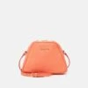Patrizia Pepe Schoudertas - Coral Fluo -Selecteer Dameswinkels aa8ab2c06e10438a963562e3f8142b40