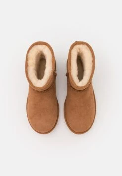 Ugg Classic Mini Regenerate - Korte Laarzen - Chestnut 10 Ugg Classic Mini Regenerate - Korte Laarzen - Chestnut -Selecteer Dameswinkels c419bf20ef7740dfa3fa48ec187c5be8