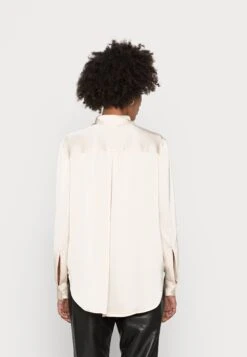 Anna Field Overhemdblouse - Nude -Selecteer Dameswinkels d440f1564b214990b8800f83f8491c11