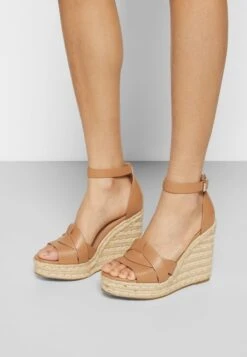Steve Madden Sivian - Sandalen Met Hoge Hak - Camel 12 Steve Madden Sivian - Sandalen Met Hoge Hak - Camel -Selecteer Dameswinkels daf19e6f2cf1455f97e29475188049aa