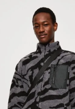 YOURTURN Unisex - Fleecejas - Grey -Selecteer Dameswinkels e4ac82e499054d1f8826090370324730