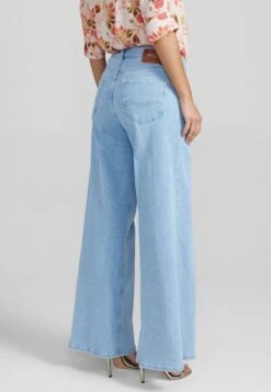 Mos Mosh Hailee Boyd - Bootcut Jeans - Light Blue -Selecteer Dameswinkels e4e9147e1aa24feab81f7ae7ca32bc1d