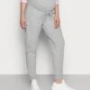 Slim Fit Joggers - Overbump - Trainingsbroek - Light Grey -Selecteer Dameswinkels e52ff0f6c6fa40c283de7ad8a90a1e41