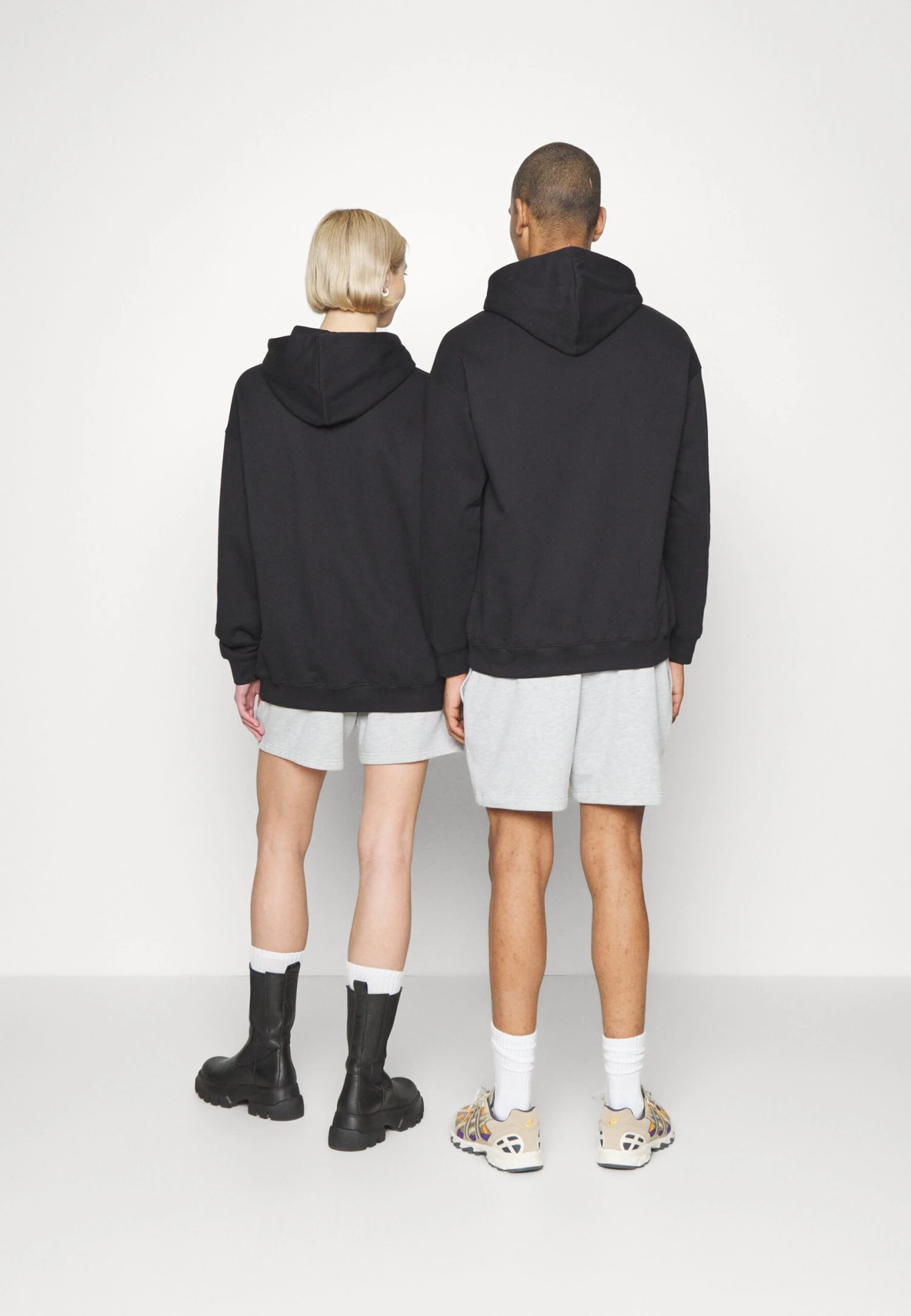 YOURTURN Care Bears Unisex - Hoodie - Black 5 YOURTURN Care Bears Unisex - Hoodie - Black - Afbeelding 3