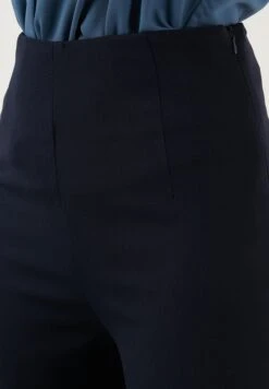 LELA Broek - Dark Blue 13 LELA Broek - Dark Blue -Selecteer Dameswinkels e802e0f282884b0ea9ad88ac082941a6