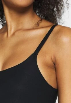 Chantelle Hemd - Schwarz 11 Chantelle Hemd - Schwarz -Selecteer Dameswinkels ea39ea140ba34613afbd3f7dce6bfbb4