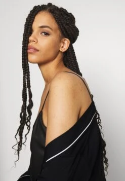 Anna Field Amanda Satin Dressing Gown - Badjas - Black -Selecteer Dameswinkels eed1478cfddd45b9a2232895a3abc79a