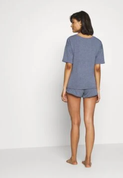 Anna Field Pyjama - Blue 10 Anna Field Pyjama - Blue -Selecteer Dameswinkels f470ee768f0940a1bf30c00a531c4b37