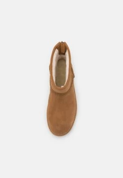 Ugg Classic Mini Logo Zip - Korte Laarzen - Chestnut 13 Ugg Classic Mini Logo Zip - Korte Laarzen - Chestnut -Selecteer Dameswinkels f92e16fb60bc4ddfa7ea61b712375f9d