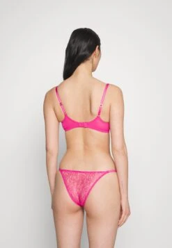 AGENT PROVOCATEUR Lorna Bra - Beugel Bh - Fuchsia -Selecteer Dameswinkels fd8c5d12d6dd4c64ae71ec0375460dbf